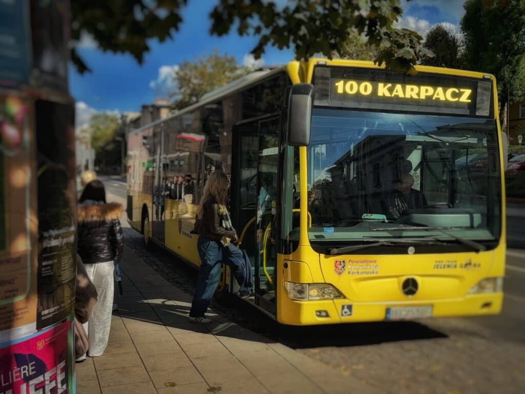 PKS "Tour" znów obsłuży Komunikację Karkonoską