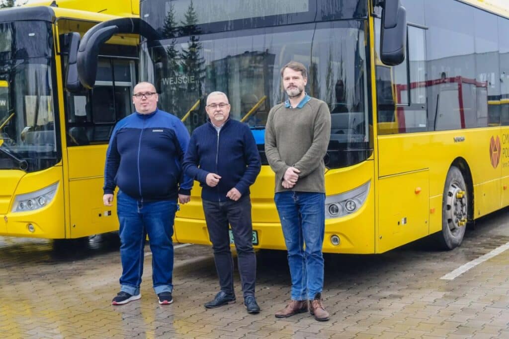 Dominik Sas spełnia swoje największe marzenie – staż w Zakładzie Komunikacji Miejskiej w Polkowicach / fot. UG Polkowice