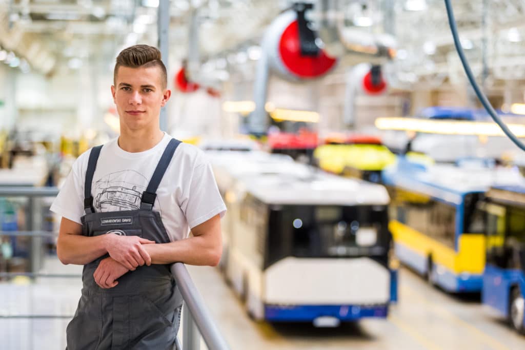 Infobus - Raport o branży motoryzacyjnej w Polsce. Mamy 12 producentów OEM, w tym MAN i Solarisa