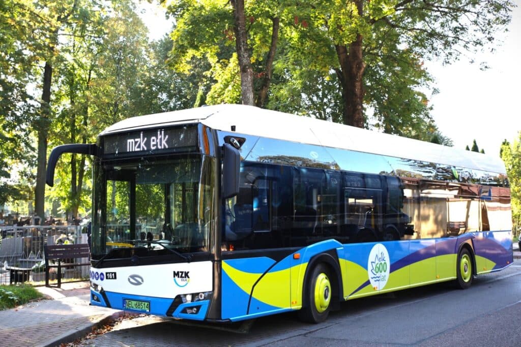 Nowy autobus elektryczny zasilił flotę MZK w Ełku. Trwa konsekwentna transformacja transportu publicznego / fot. MZK Ełk