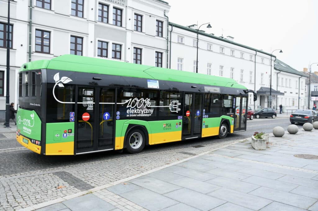 PGK Suwałki wprowadza flotę 10 elektryków. Transport publiczny w nowym wydaniu / fot. UM Suwałki