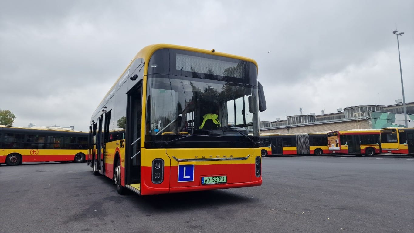 Infobus - MZA Warszawa o cyberbezpieczeństwie autobusów Yutong U12: „Mają certyfikaty”