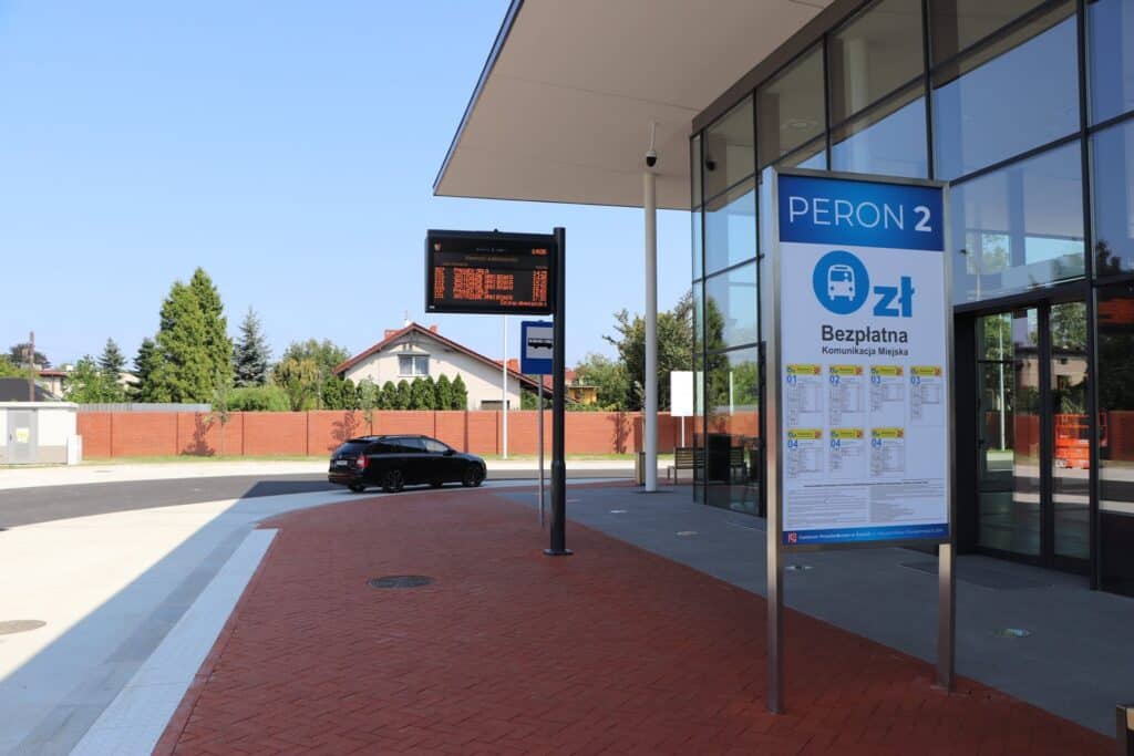 Żory szukają przewoźnika na 9 lat. Do obsługi elektrobusów Solarisa. Analiza SWZ