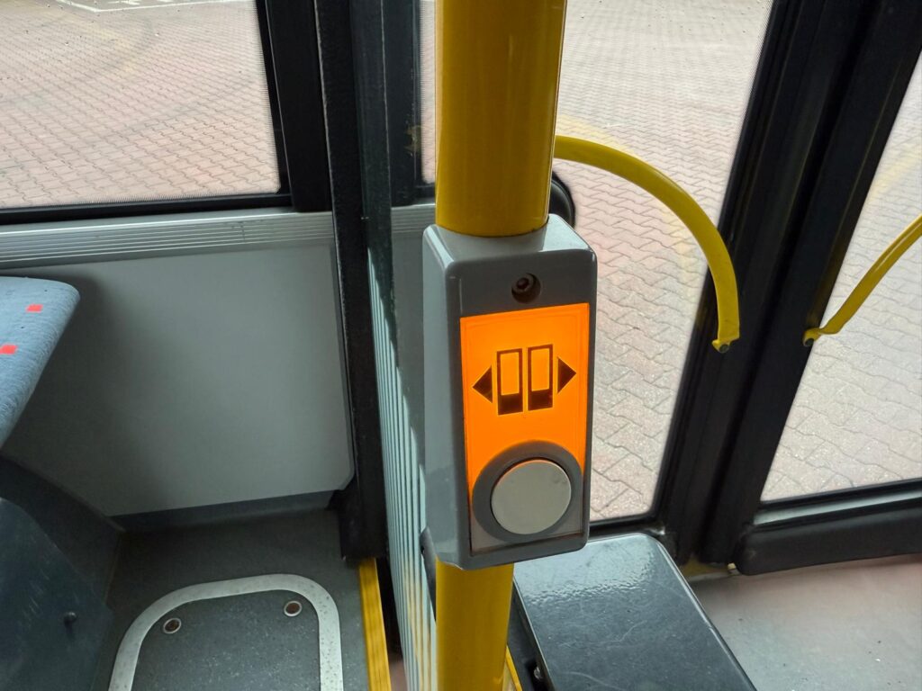 Autobusy używane od LS: Szybka dostawa, elastyczność i samorządowe referencje