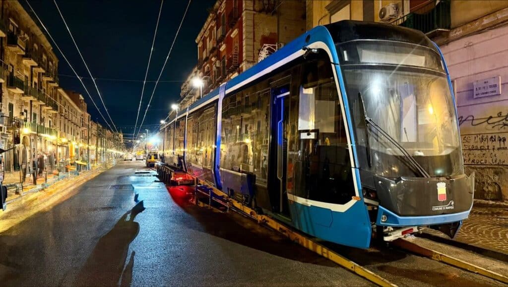 Tramwaj Bozakaya dla Neapolu