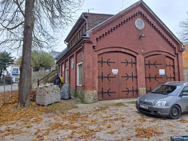 Czerwona Szopa w Porcie Ustka przechodzi remont. Koniec prac w 2027 roku foto: UM Ustka