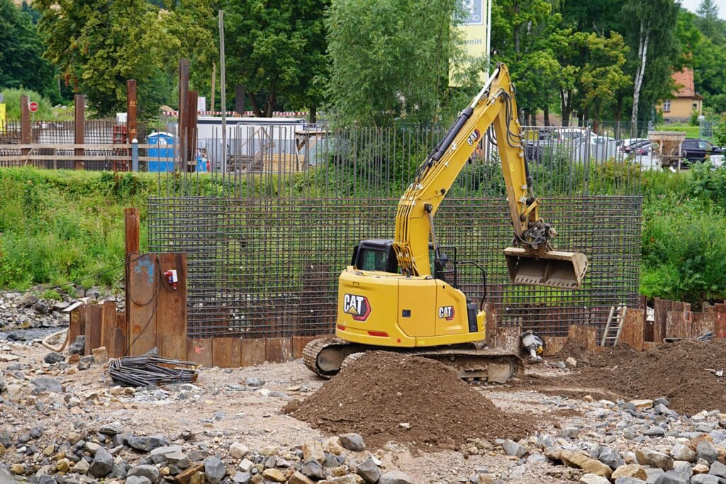 Dolnośląska Służba Dróg i Kolei ogłasza dwa kolejne przetargi na remonty linii kolejowych foto: DSDiK