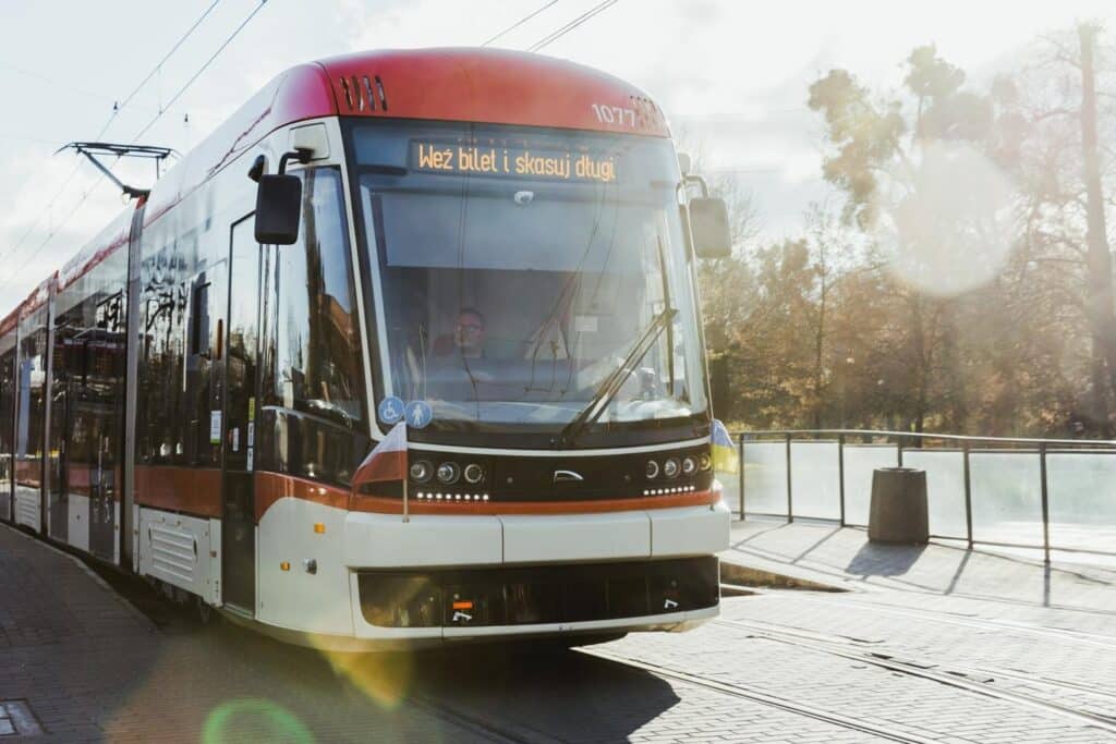Gdański Dzień Bez Długów: specjalny tramwaj, porady ekspertów i całoroczne wsparcie dla zadłużonych foto: gdansk.pl