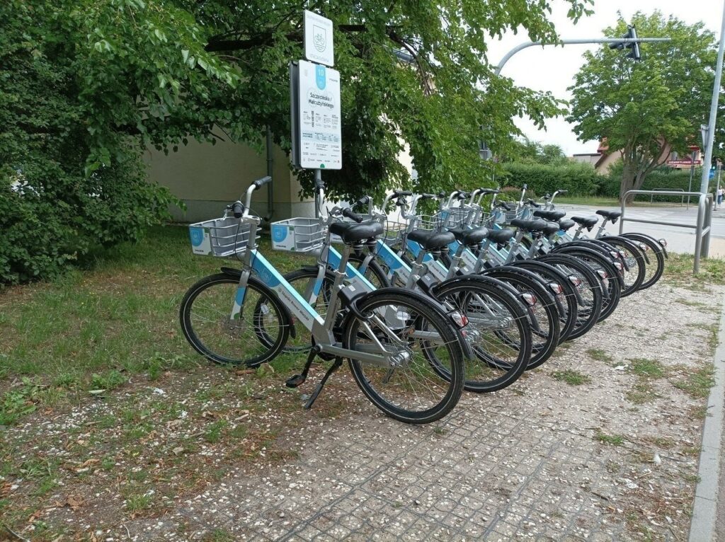 Słupsk konsekwentnie rozwija sieć tras rowerowych, ale tym razem skala działania wykracza poza granice miasta.