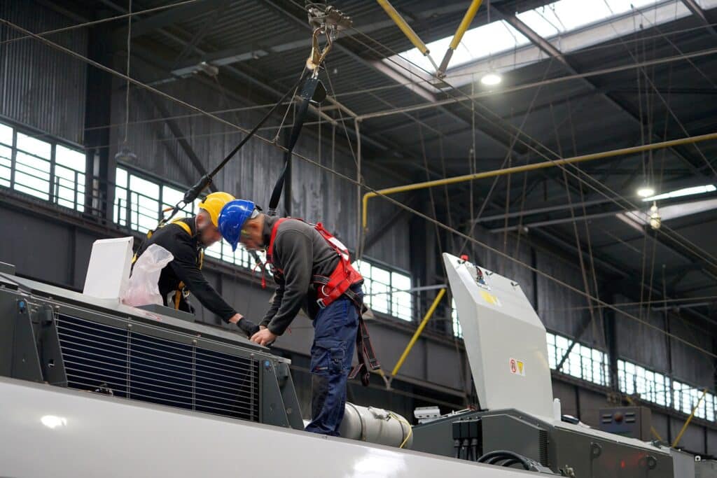 Flota PKP SKM w Trójmieście właśnie się powiększyła. Do ruchu pasażerskiego włączono dwa nowe pojazdy aglomeracyjne typu 58WE z rodziny IMPULS 2, wyprodukowane przez firmę NEWAG.