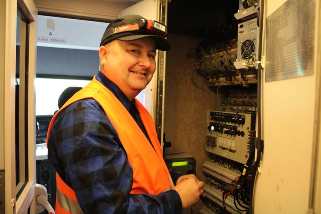 Koleje Mazowieckie: Dzień Kolejarza to święto ludzi, dzięki którym codziennie podróżują tysiące pasażerów foto: Koleje Mazowieckie