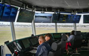 Polska Agencja Żeglugi Powietrznej: lotniska Rzeszów i Lublin ponownie otwarte