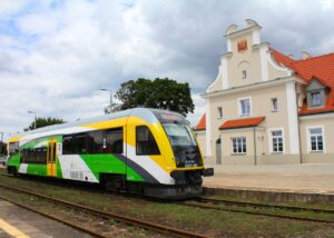 Pociąg Kolei Mazowieckich