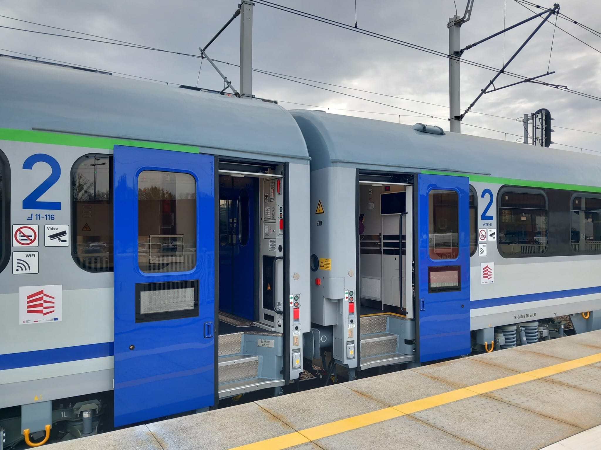 Inforail - To była formalność. PKP Intercity unieważniły wagonowy przetarg