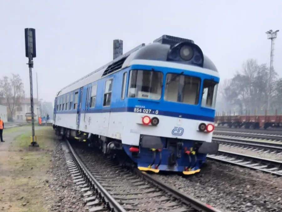 Inforail - Kolejne wykolejenie pociągu w Czechach. Ewakuowano pasażerów