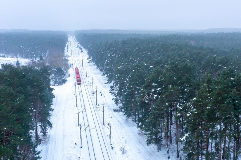 Kujawsko-pomorskie uruchomi sylwestrowe pociągi specjalne z Torunia foto: UMWKP