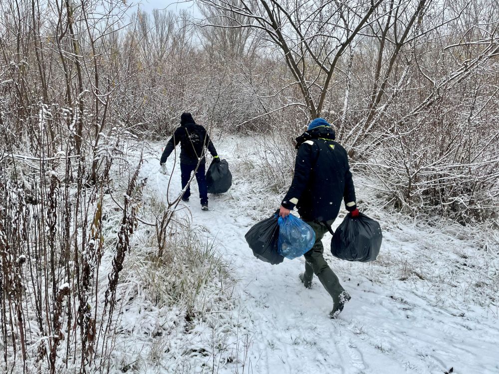 Warszawa: Za nami wodniackie porządki nad Wisłą foto: UM Warszawa