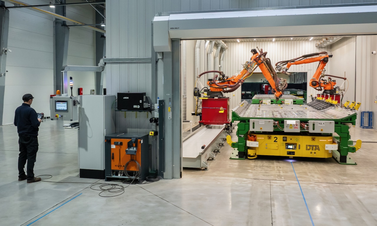 Inforail - PESA ze środkami na stabilny rozwój. Nowa umowa finansowania podpisana