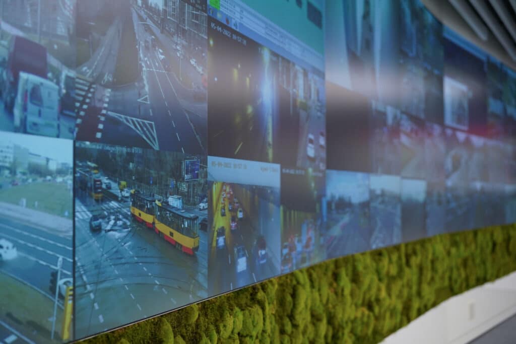 Warszawa ma umowę z Yunex (ex Siemens) na Zintegrowany System Zarządzania Ruchem