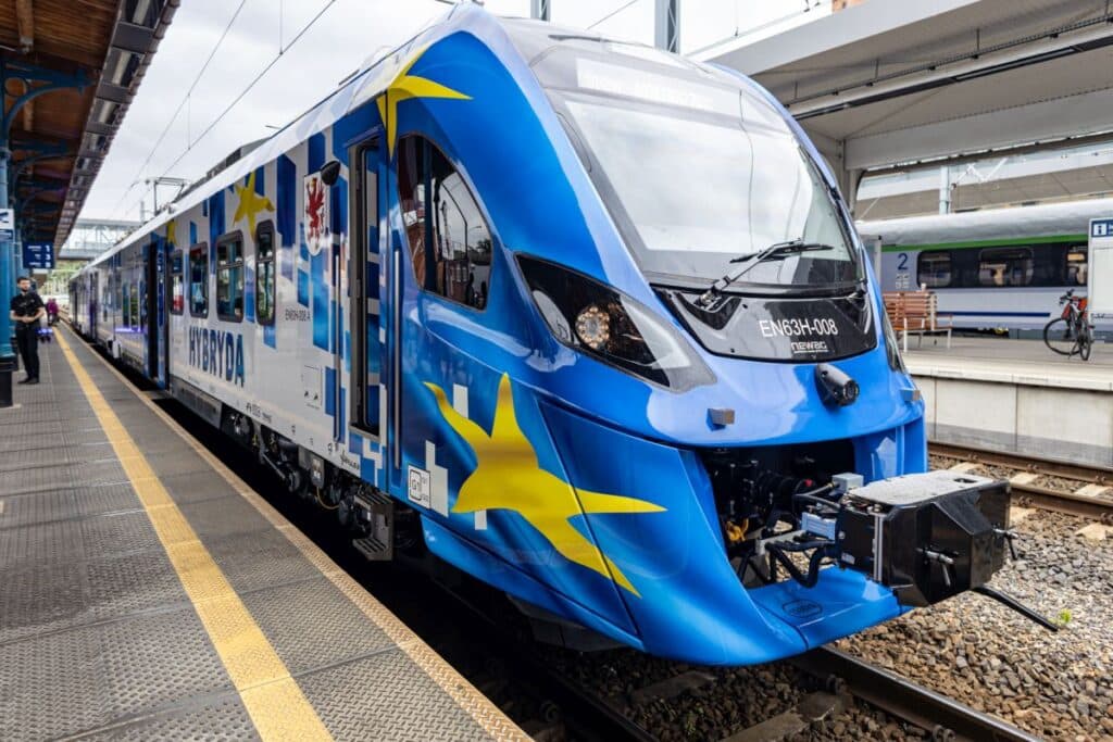 Nowy rozkład jazdy 2025/2026: Więcej pociągów na Pomorzu Zachodnim foto: UMWZP
