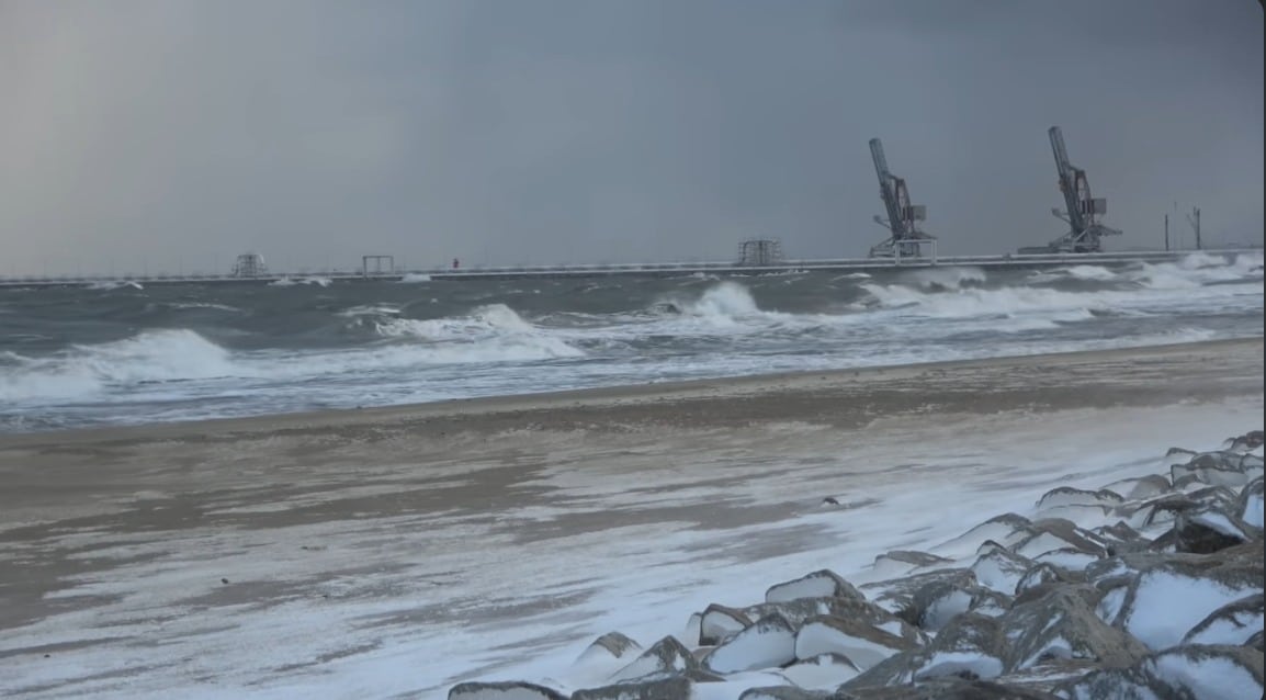 Infoship - Wysoki poziom wody w Porcie Gdańsk. Sytuacja stabilizuje się, promy czekają na wyjście w morze