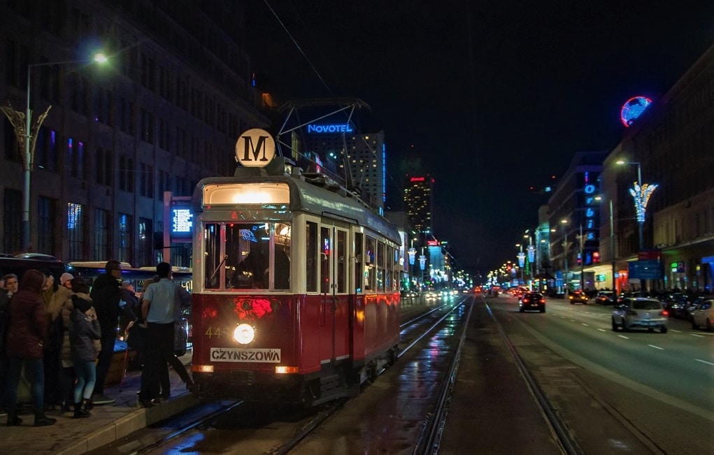 Zabytkowe tramwaje znów na warszawskich torach. Linia M wyjedzie na Mikołajki i w drugi dzień świąt foto: UM Warszawa