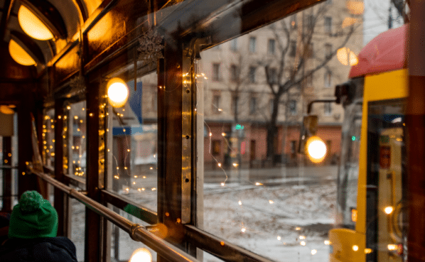 Zabytkowe tramwaje znów na warszawskich torach. Linia M wyjedzie na Mikołajki i w drugi dzień świąt foto: UM Warszawa