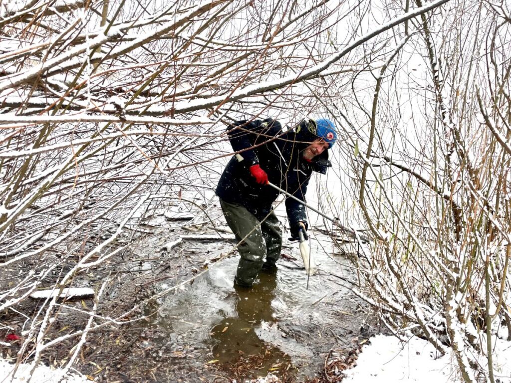 Warszawa: Za nami wodniackie porządki nad Wisłą foto: UM Warszawa