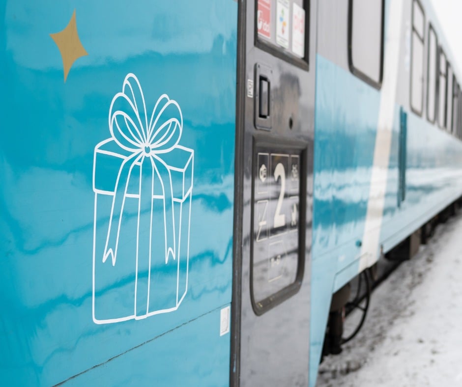Vlak spełnionych życzeń – wyjątkowa świąteczna akcja Arrivy dla dzieci z domu dziecka foto: Arriva