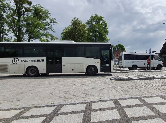 Infobus - Aż osiem ofert na gminną komunikację autobusową w Trzebnicy. Co za ceny!