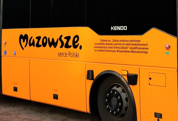 Infobus - Rzadki rozmiar wśród autobusów szkolnych. Pełnowymiarowy Isuzu Kendo w gminie Załuski