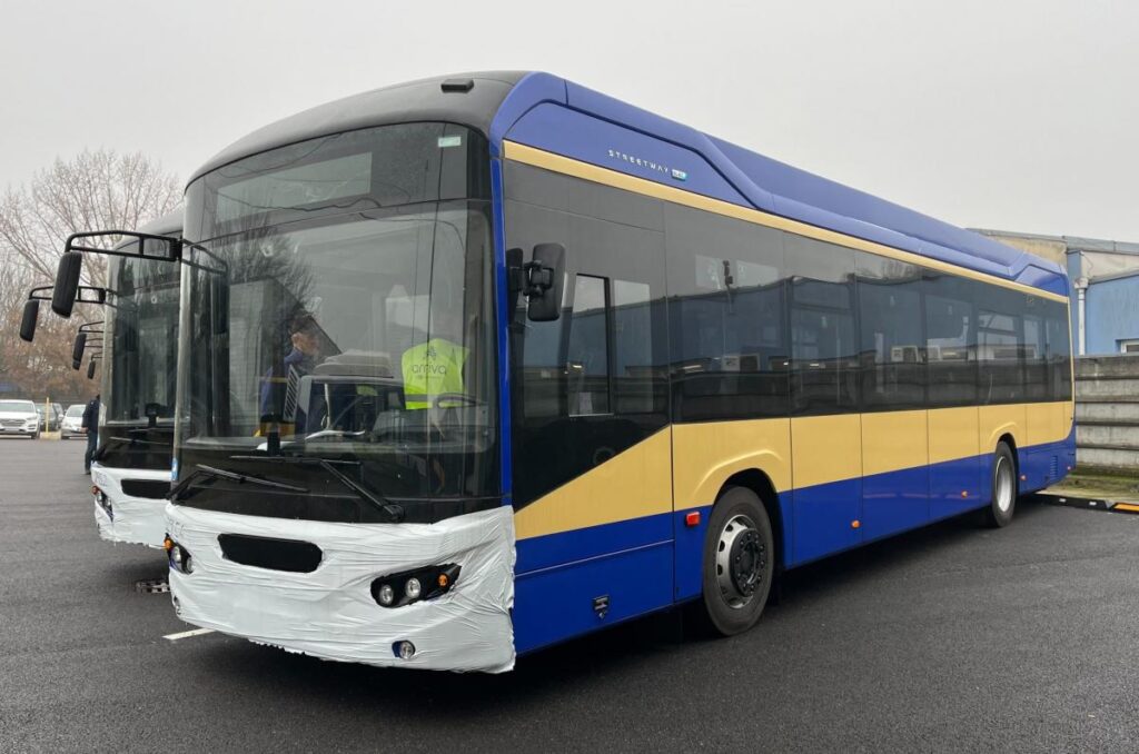 ARRIVA Trnava wzmacnia komunikację miejską. Debiut 12-metrowych Iveco Streetway ELEC