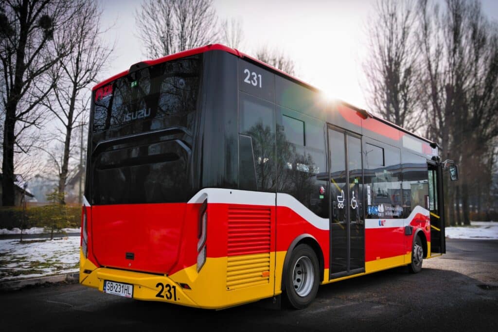 Nowe cztery autobusy Isuzu w Bielsku-Białej / fot. MZK Bielsko-Biała