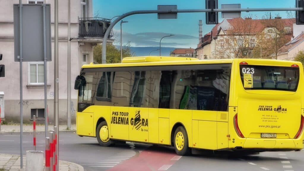 Gmina Strzegom wybiera PKS TOUR. Pięcioletni kontrakt zmieni lokalny transport publiczny