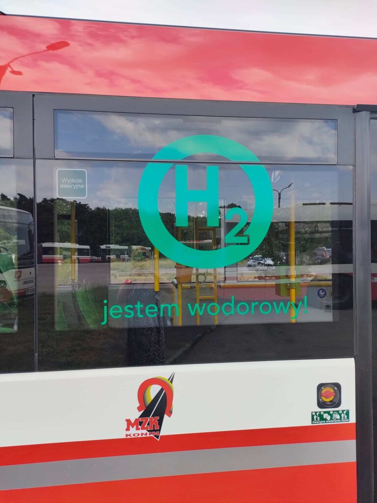 MZK Konin ma jedną ofertę na dostawy wodoru do autobusów NesoBus i Solaris.