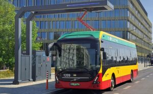 Z funduszy unijnych na zakup 86 autobusów elektrycznych miasto dostanie 143 mln zł, a 283 mln zł dotacji wesprze budowę nowej linii tramwajowej.
