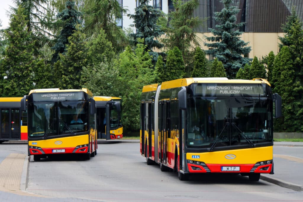 Solaris z umową na 120 autobusów do ZTM Warszawa. Z dużą opcją i w wersji do ewakuacji