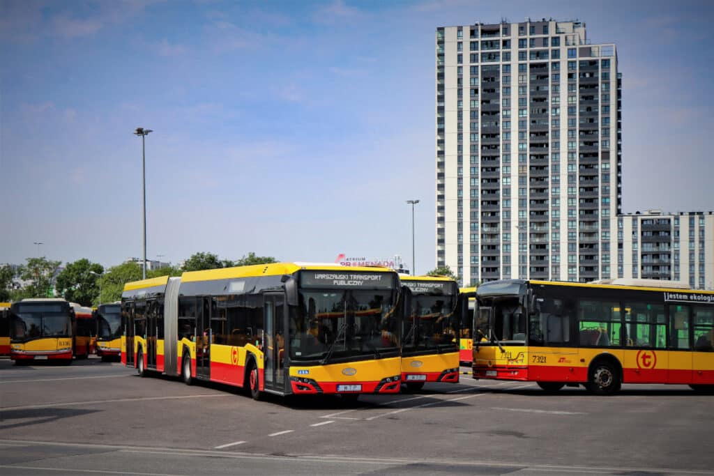 Solaris z umową na 120 autobusów do ZTM Warszawa. Z dużą opcją i w wersji do ewakuacji