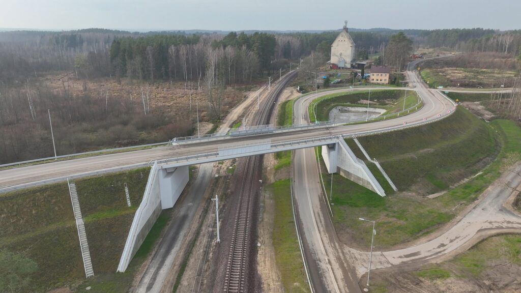 Pociągi wracają na trasę Giżycko – Korsze. Modernizacja linii nr 38 wchodzi w decydującą fazę foto: PKP PLK