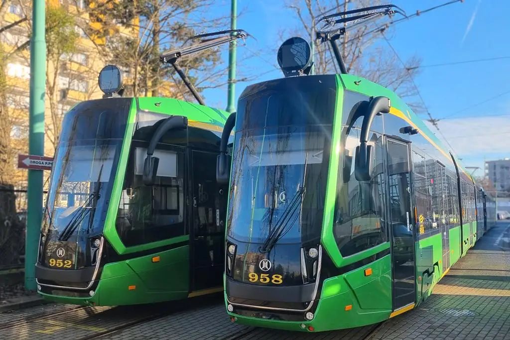 Infotram - 30. tramwaj Moderus Gamma LF 04 AC BD już w Poznaniu. MPK odebrało komplet pojazdów pół roku przed terminem