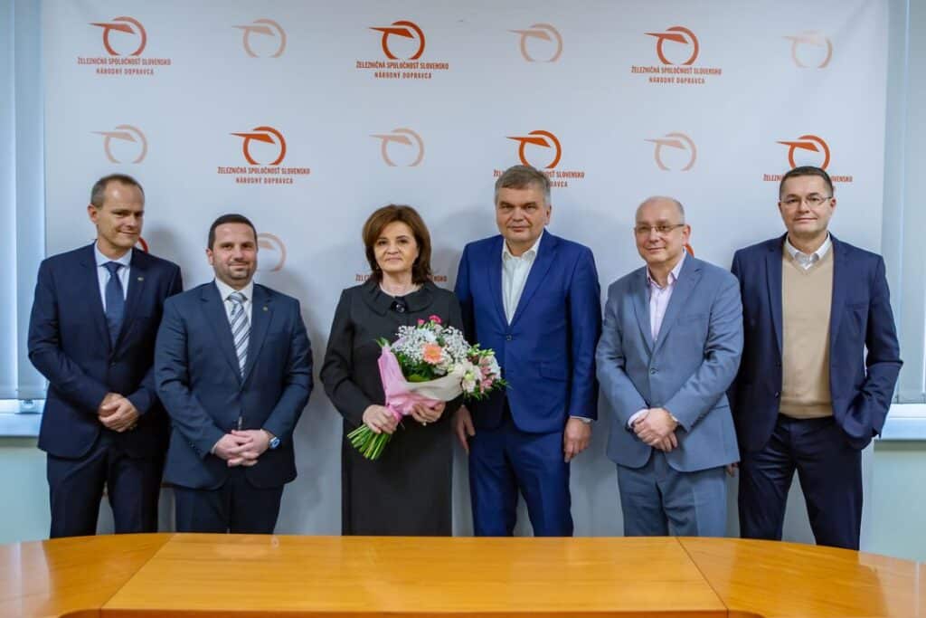 Umowa na składy Skoda BEMU dla ZSSK