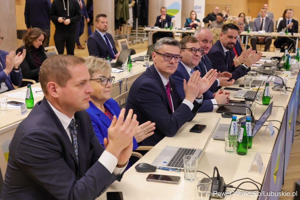 Historyczny moment. Lubuski Transport Publiczny zajmie się pociągami i autobusami