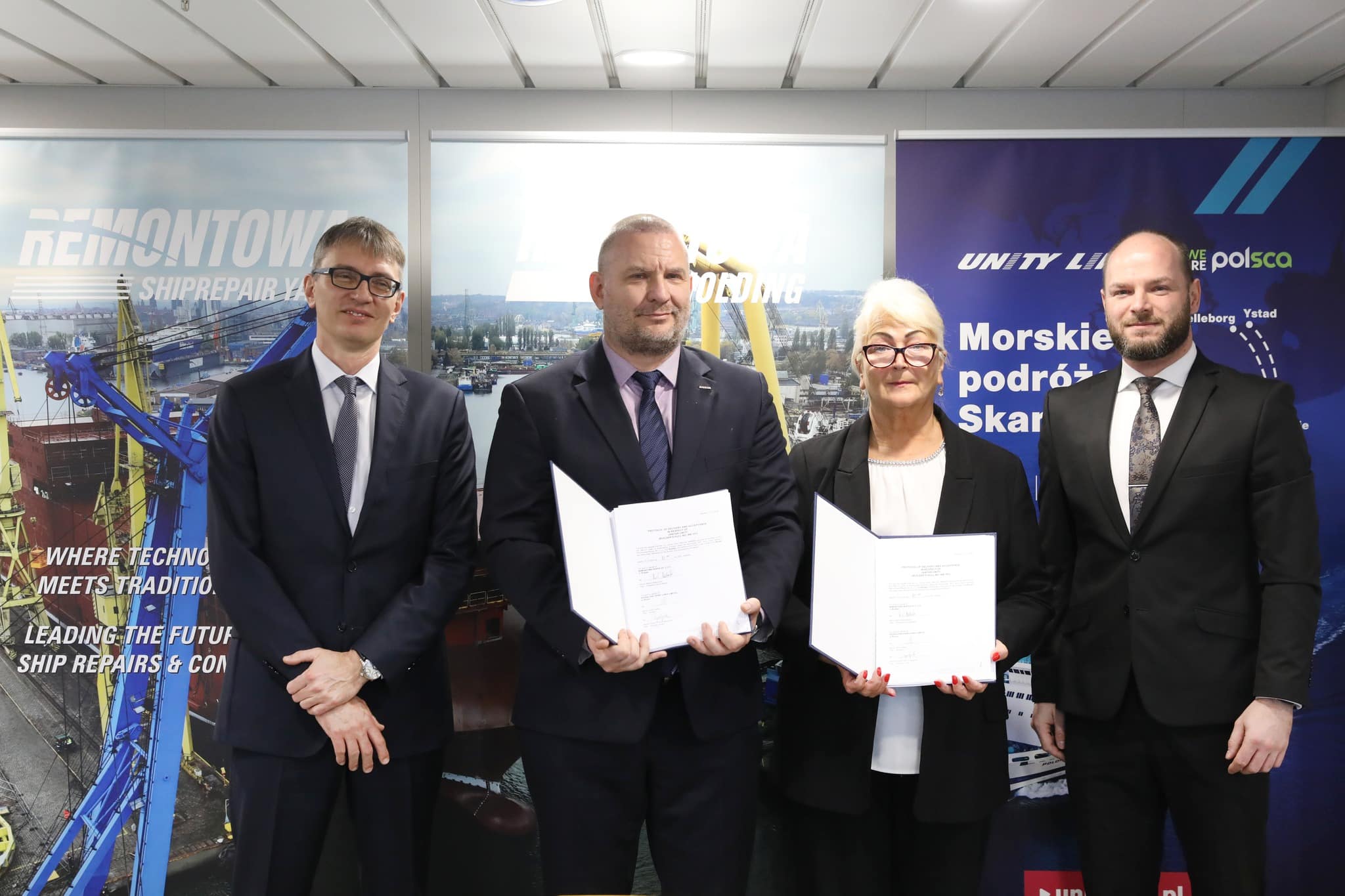 Infoship - Polski prom, cypryjska bandera. Remontowa przekazała Jantar do floty Unity Line i PŻM