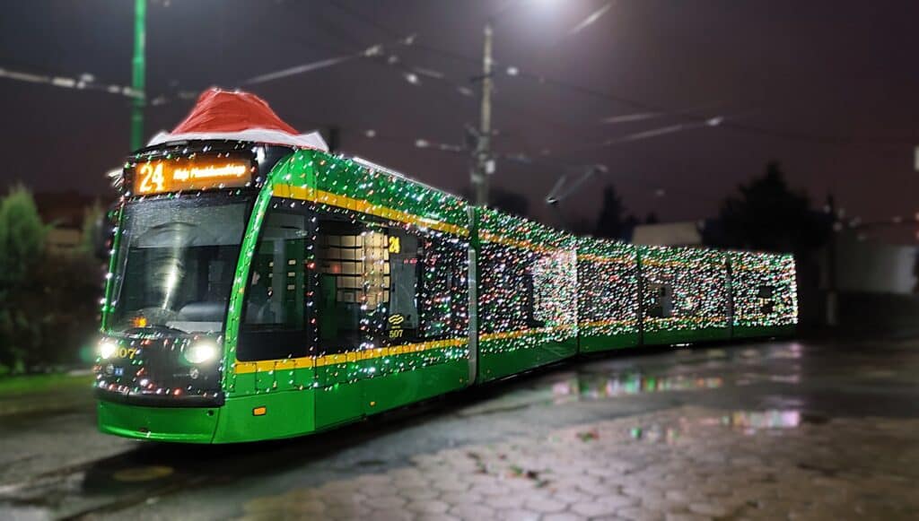 Świąteczny tramwaj w Poznaniu