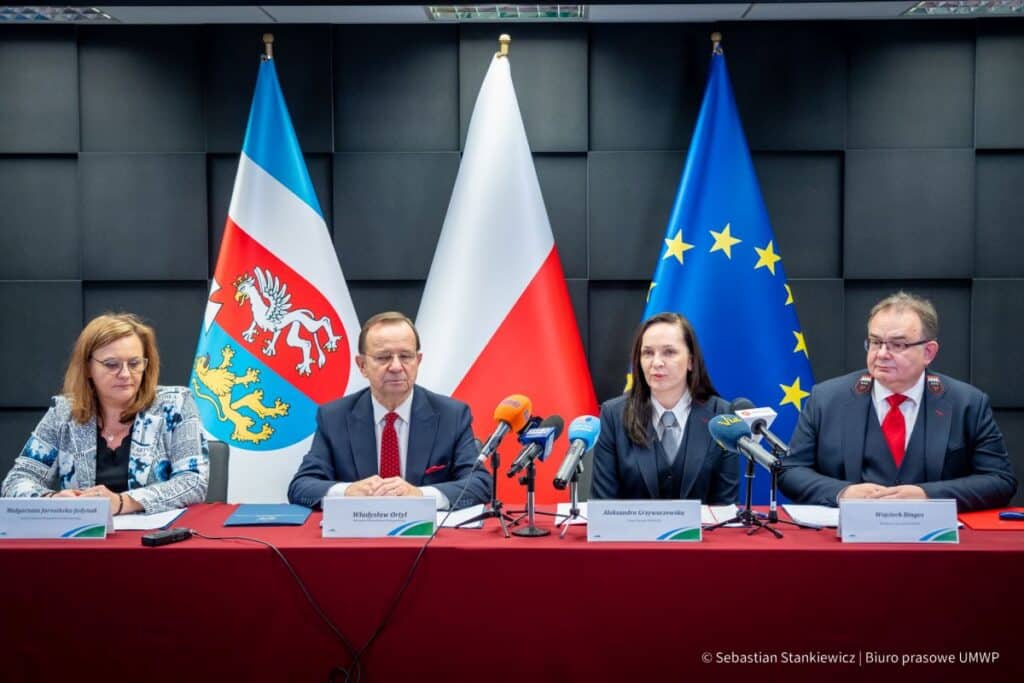 Podpisanie nowej umowy Polregio na Podkarpaciu