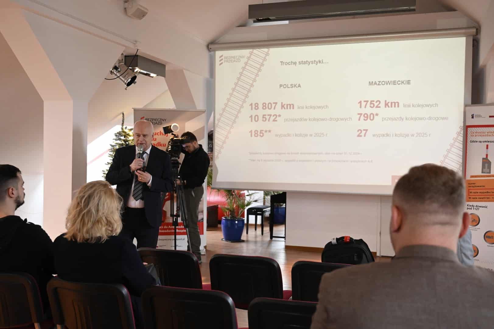 Inforail - Dla bezpieczeństwa na przejazdach. W Wołominie warsztaty kolejarzy z instruktorami nauki jazdy