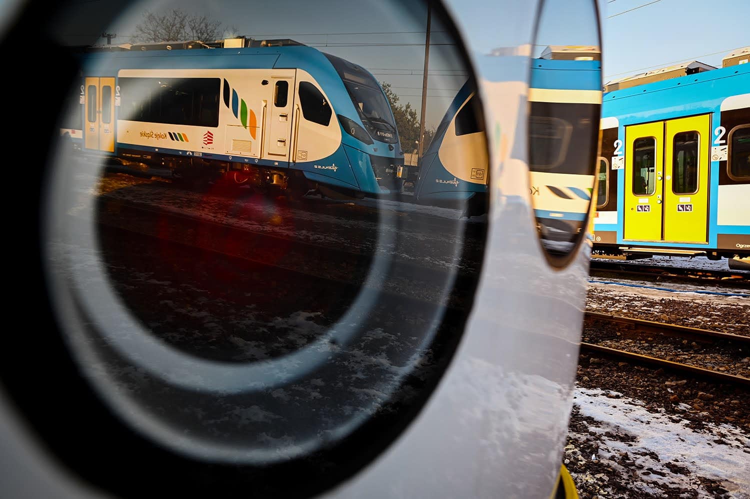 Inforail - „Kolej na Kobiety”. Specjalny pociąg Kolei Śląskich z okazji Dnia Kobiet