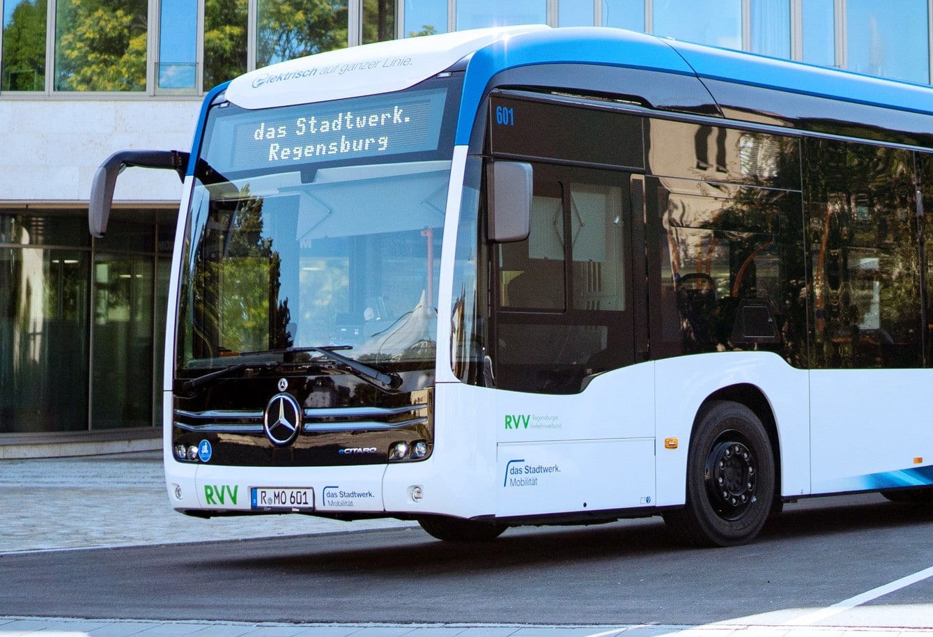 Infobus - RVV Regensburg odbiera kolejne elektrobusy eCitaro od Mercedesa i ma nową zajezdnię