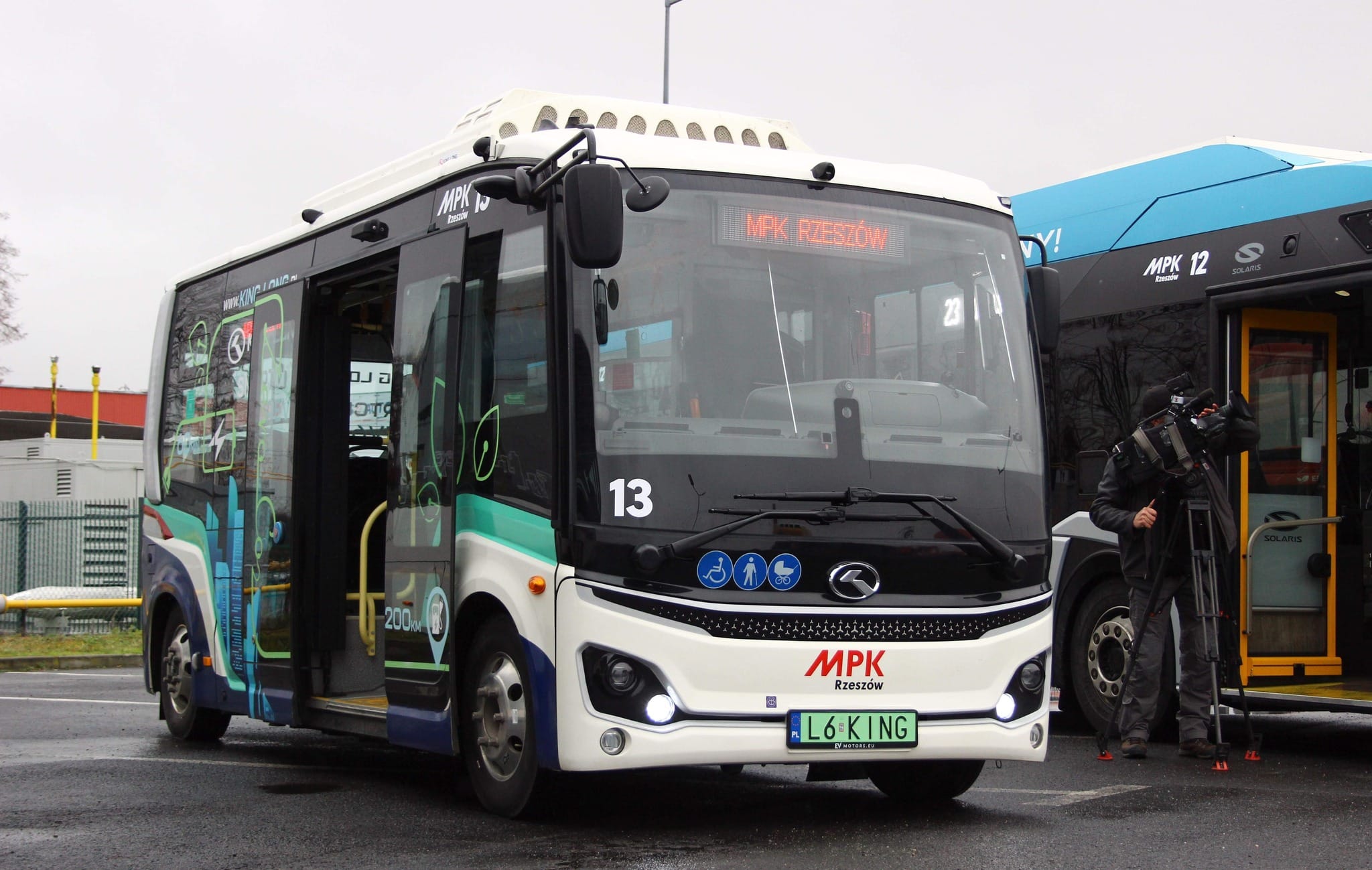 Infobus - Pierwsze MINI autobusy elektryczne dla MPK Rzeszów. Dzięki oszczędnościom z wodorowców