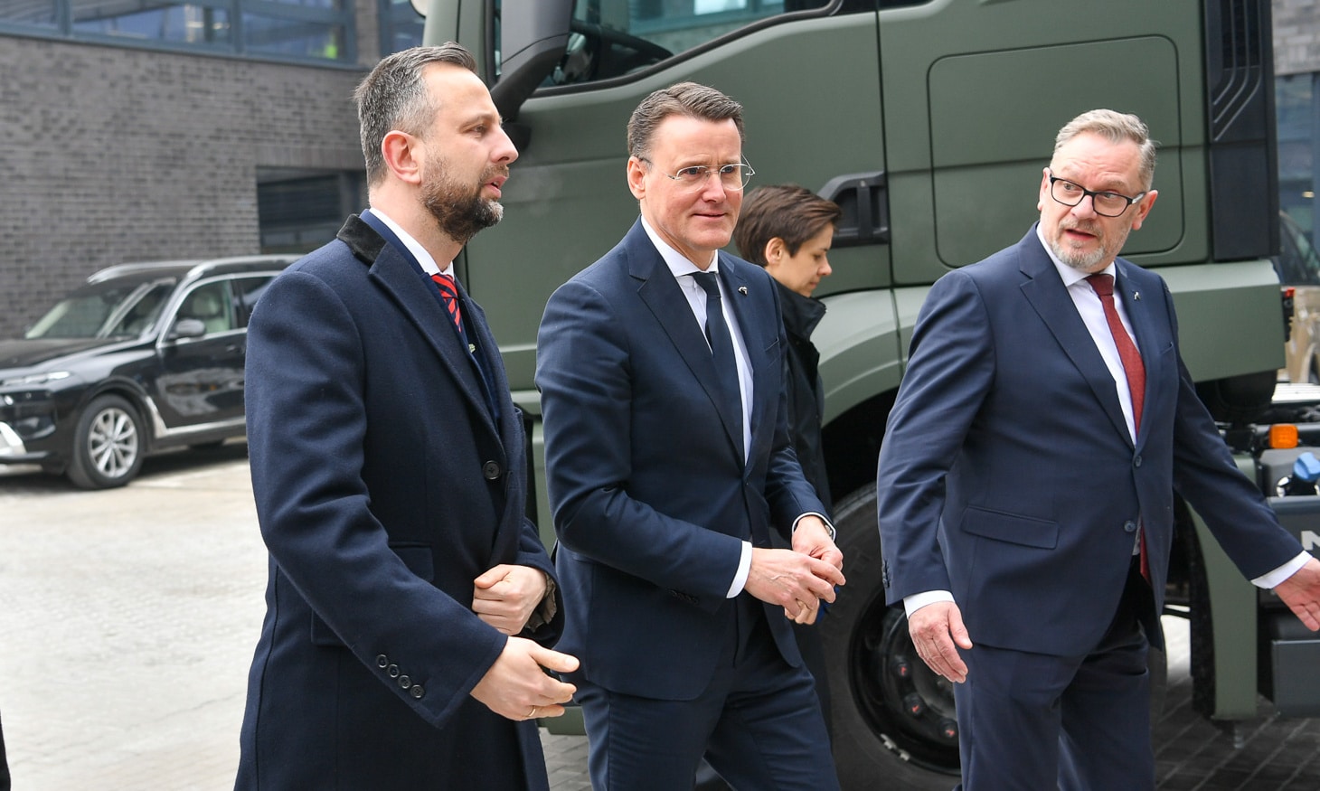 Infobus - Będzie kolejna fabryka MAN w Polsce? Szef MON: To najlepsze miejsce do inwestowania